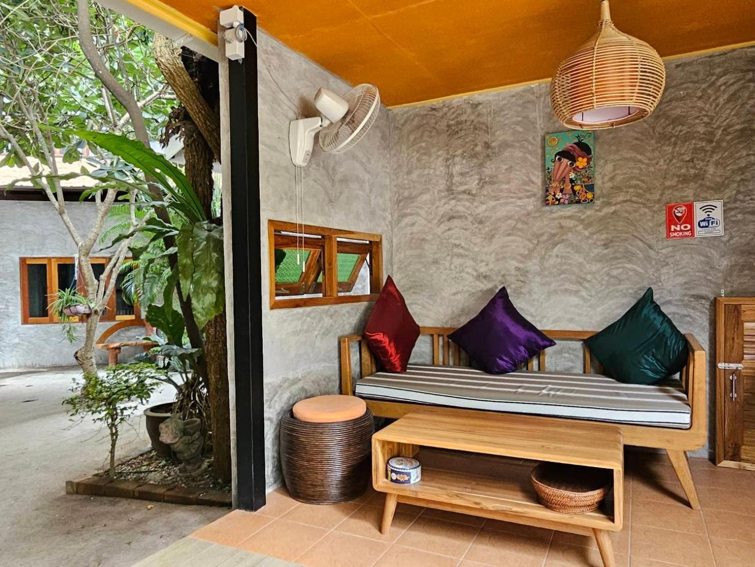 Araya Boutique Hotel Тонгсала Екстериор снимка
